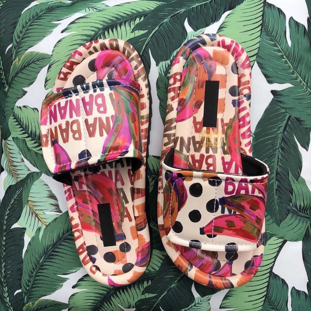 Farm Rio Banana Sandals NEW! Never worn sz 9 or sz 40 EU MADE IN BRAZIL.